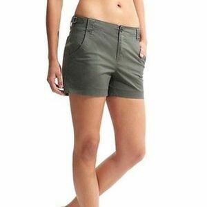 NWT Athleta Organic Cotton Shortie in Jasper Green